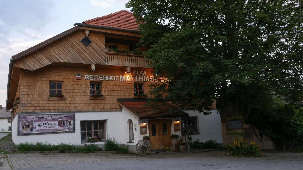 Landhotel Zum Matthiasl Bischofsreut Εξωτερικό φωτογραφία