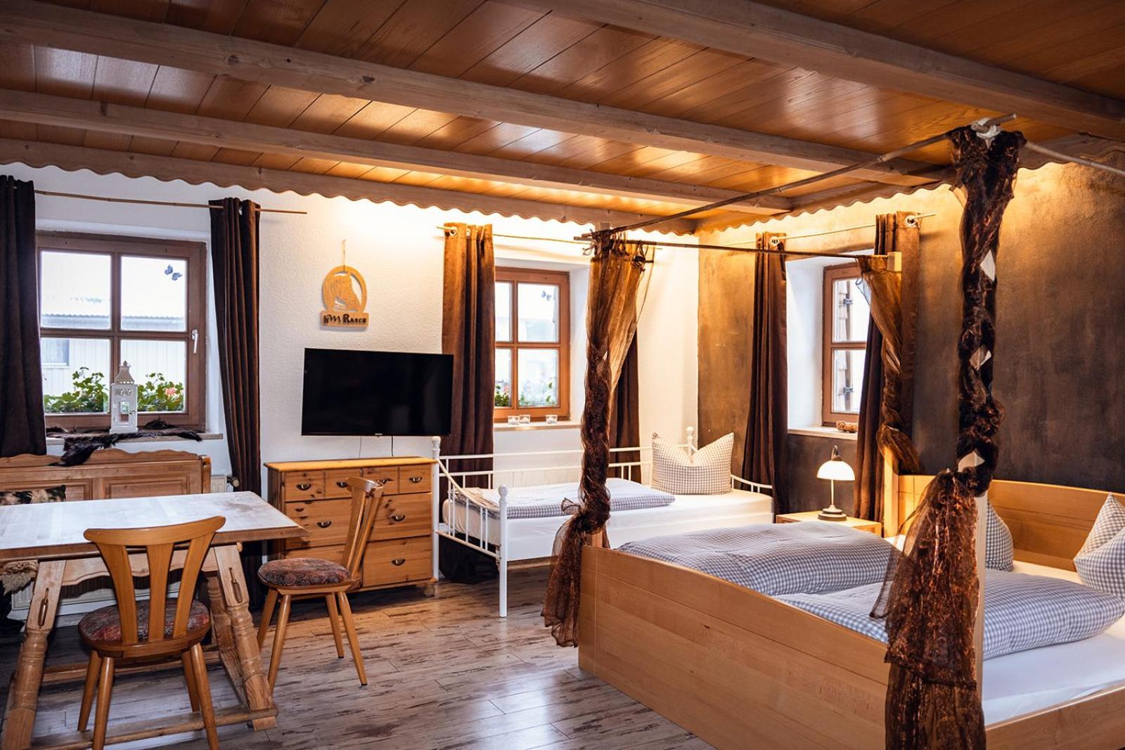 Landhotel Zum Matthiasl Bischofsreut Εξωτερικό φωτογραφία